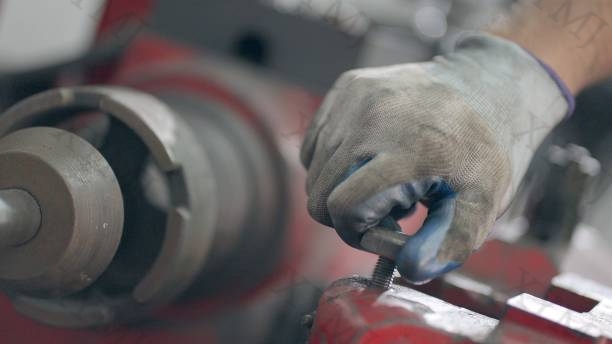 Grinding and milling machine